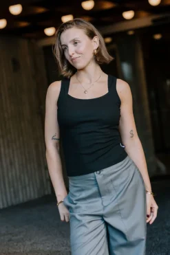Annie - Juni Ribbed Tank - Black