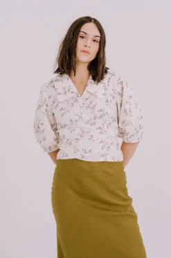 Annie - Lydia Wrap Blouse - White Winter Floral