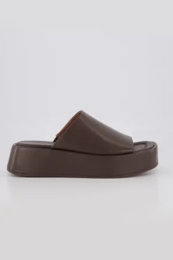 Bronwyn - Bonnie - Chocolate