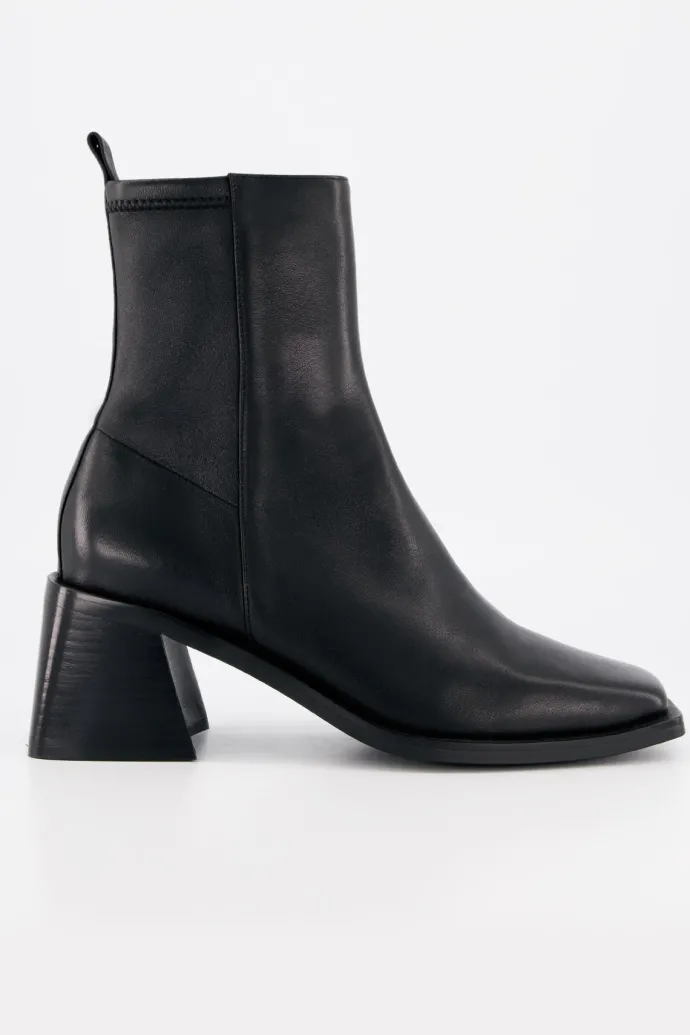 Bronwyn - Marilyn Boot - Black