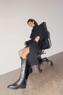 Bronwyn - Vikki Boot - Black