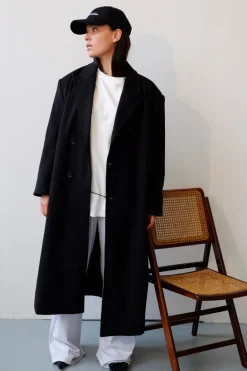 Commonplace - Chroma Coat - Black