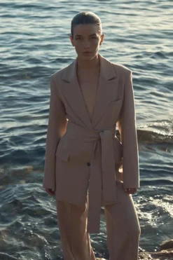 Friend of Audrey - Waylen Multi-wear Blazer - Natural