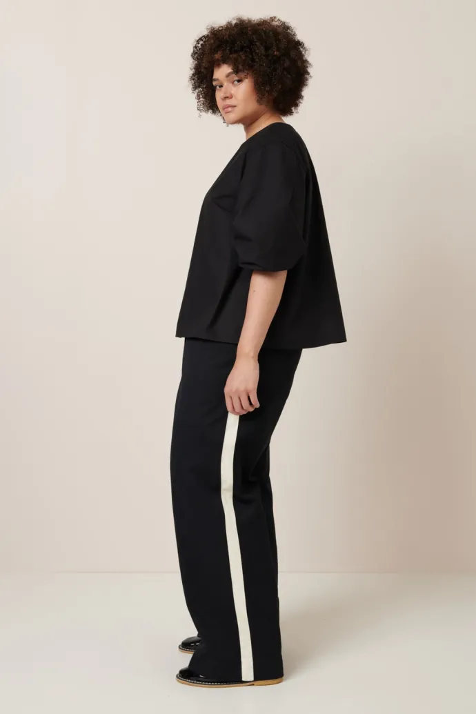 Kowtow - Mila top - Black