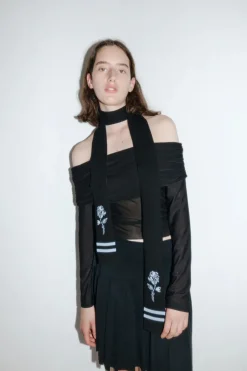 Muse the Label - Rose Intarsia Scarf