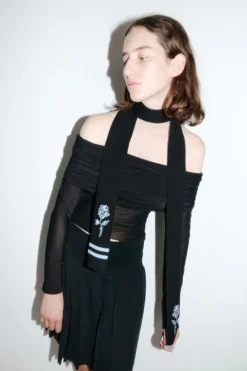 Muse the Label - Rose Intarsia Scarf